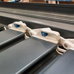 Assemblage d'un store coffre