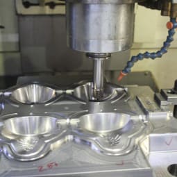 Moules en fabrication